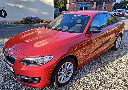 BMW 218 d Sport Line, 8x Räder auf Alu