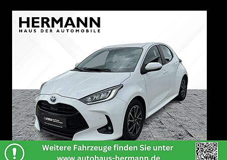 Toyota Yaris 1.5 Hybrid Team Deutschland*CAM*LED*SHZ*PDC