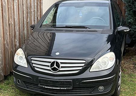 Mercedes-Benz B 170