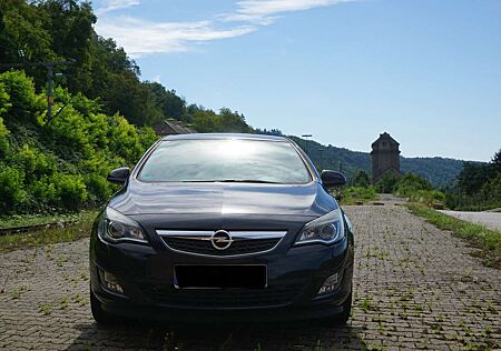 Opel Astra Design Edition