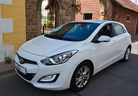 Hyundai i30 1.4 FIFA World Cup Edition