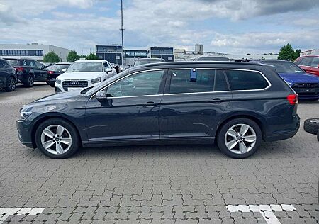 VW Passat Volkswagen 200ps ALLRAD AHK*Kamera*LED*Massage*Memor