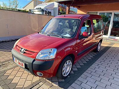 Peugeot Partner Behindertengerecht Auto mit Rampe
