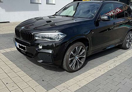 BMW X5 xDrive30d S.-Aut. M-Paket/Stndhz./21Zoll/AHK/H.-UP