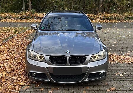 BMW 320D 320 E91 M-Paket Pano Xenon NR Voll 8-Fach