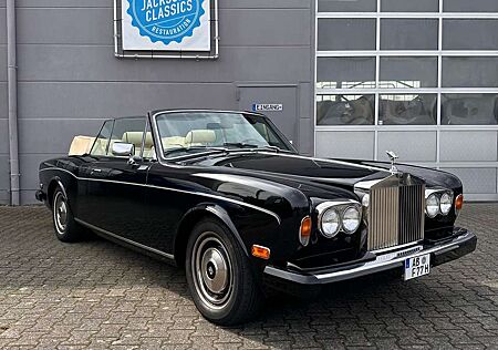 Rolls-Royce Corniche Magnolia/Ebony