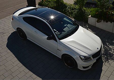 Mercedes-Benz C 63 AMG C204 | DEUTSCH | PANORAMA | DIAMANTWEIẞ | KAMERA