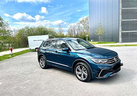 VW Tiguan Volkswagen 2.0 TDI SCR 4MOTION DSG R-Line 200 PS -GARANTIE-