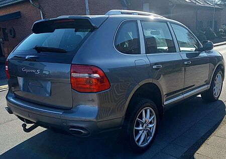 Porsche Cayenne S TiptronicS