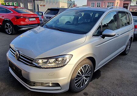 VW Touran Volkswagen Highline 2,0TDI 1.Hand/Navi/Kamera/AHK