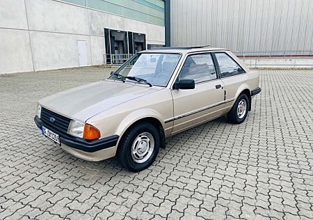 Ford Escort Ghia