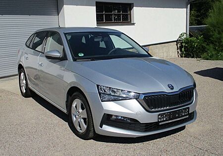 Skoda Scala Active+PDC+SHZ+Alu+Bluetooth+LED