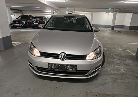 VW Golf Volkswagen VII 2.0 TDI Cup,Dashcam,ACC,Navi,PDC,6 Gang