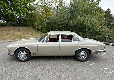 Jaguar XJ6 4.2L