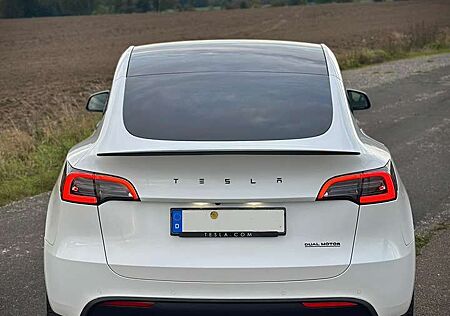 Tesla Model Y LR AWD | TÜV & Bremsen neu | Ryzen | EXTRAS | TOP