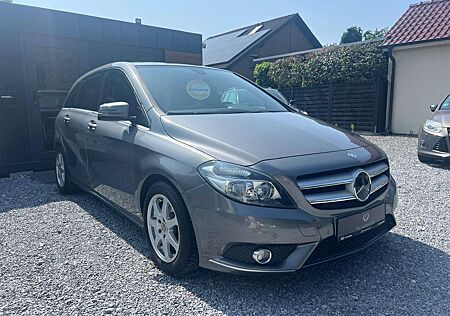 Mercedes-Benz B 180 inkl. GARANTIE Navi HU Neu PDC Sitzheizung