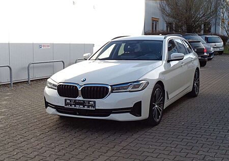 BMW 530 d Touring Aut. Navi,HUD,AHK,ACC, Laser, LM 19
