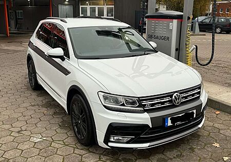 VW Tiguan Volkswagen 2.0 TDI R-Line Soundsystem Teilleder 8fach bereift