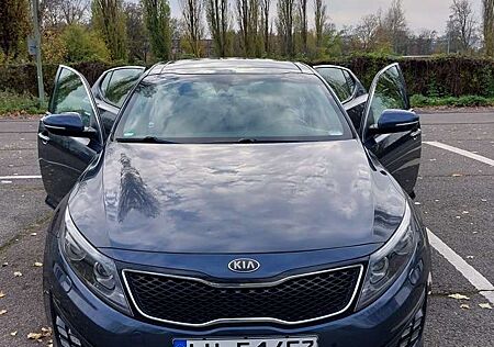 Kia Optima 1.7 CRDI Automatik Edition 7 Tel Nr:015237571778