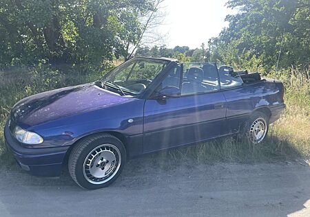 Opel Astra Cabrio 1.8i Bertone Edition