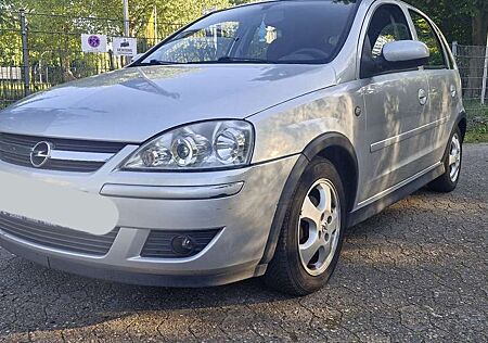 Opel Corsa C 1.2 16V Edition.Rückfahrkamera