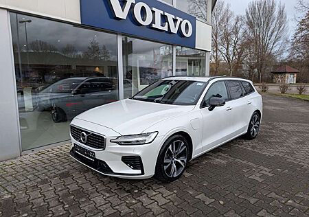 Volvo V60 T6 AWD Recharge Geartronic RDesign