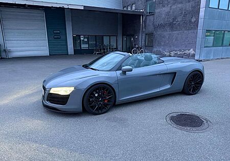 Audi R8 Spyder 4.2 FSI quattro S tronic