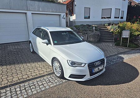 Audi A3 Sportback Ambition - 1.6 TDI S tronic