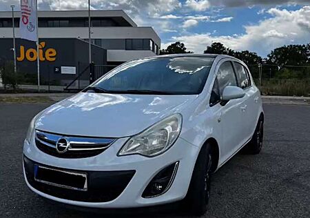 Opel Corsa 1.4 16V Color Edition