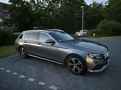 Mercedes-Benz E 220 d T 9G-TRONIC Avantgarde
