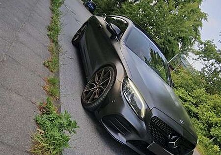 Mercedes-Benz C 300 d Coupe 4Matic 9G-TRONIC AMG Line