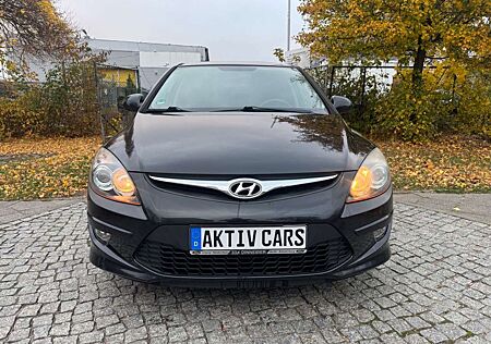 Hyundai i30 Blue Driver 1.Hand Tüv Dez.2025