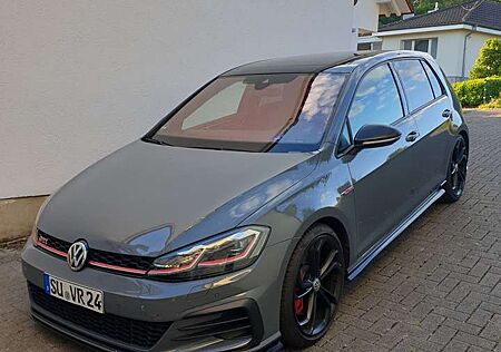 VW Golf GTI Volkswagen TCR 2.0 TSI OPF DSG