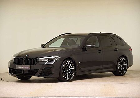 BMW 530 d xDrive Touring M Sport ACC Pano *UVP:90.090