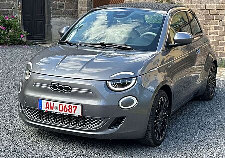 Fiat 500E Cabrio La Prima Co Driver LED