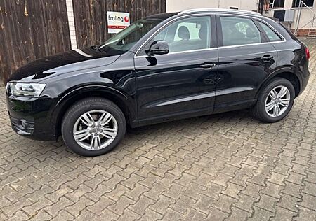 Audi Q3 2.0 TDI,Sitzh.Standheizung,8fach bereift