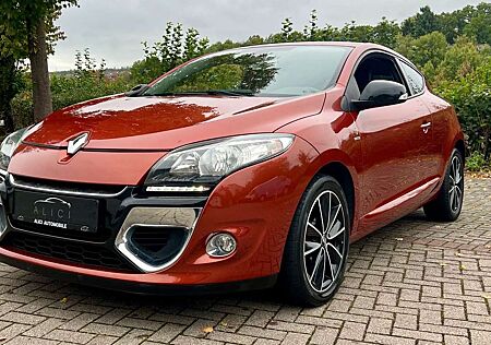 Renault Megane III Coupe BOSE Edition *NAV* TÜV/NEU