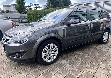 Opel Astra H 1,6 Caravan Innovation "110 Jahre"