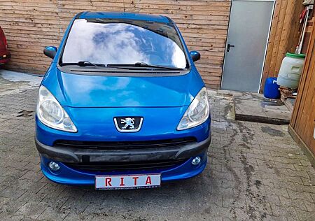 Peugeot 1007 Klima, ESP, Nichtraucher, Standheizung