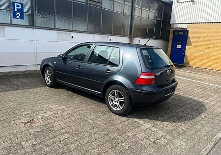 VW Golf Volkswagen 1.4 Edition tüv neu zahnriem neu