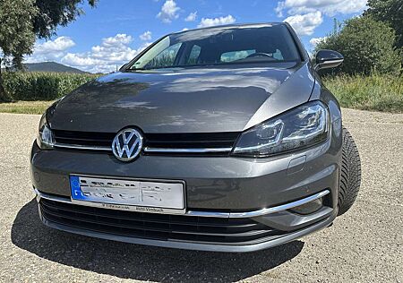 VW Golf Volkswagen +1.5+R-Line+TSI+IQ.DRIVE+AHK+Standheizung