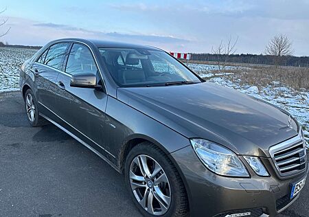 Mercedes-Benz E 350 CGI BlueEFFICIENCY 7G-TRONIC Avantgarde