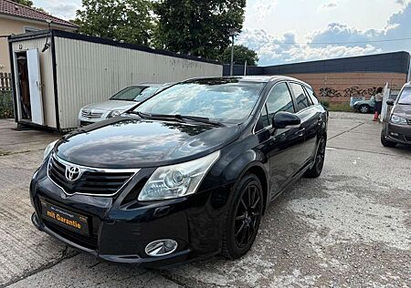 Toyota Avensis Executive AHK SHZ PANORAMA LEDER TUV NEU