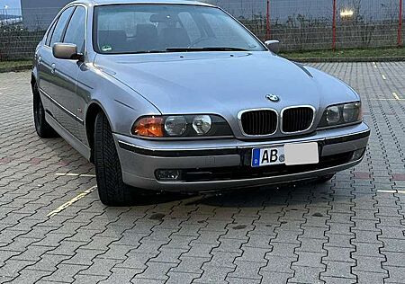 BMW 523i 523 | Leder | TÜV 06/27