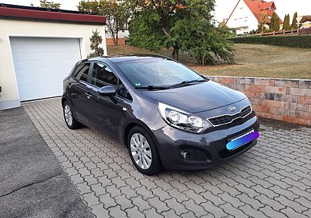 Kia Rio 1.4 Automatik Dream-Team Edition