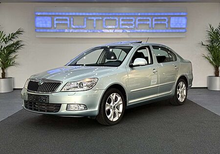 Skoda Octavia Elegance 1.4 XENON*PDC*S-DACH*T-LED*AHK