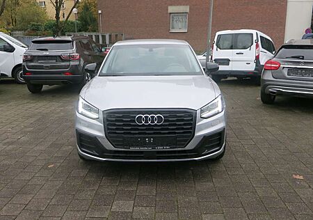 Audi Q2 30 TFSI sport,neue 19 Zoll