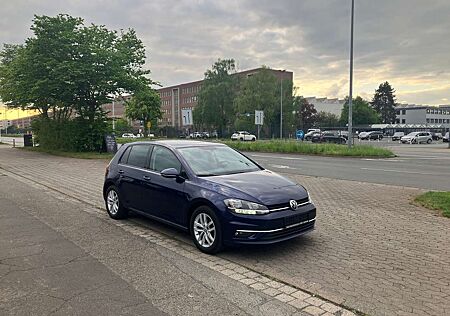 VW Golf Volkswagen Comfortline BMT-Start-Stopp-NAVI-XENON-Winterpaket