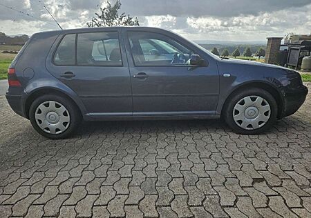 VW Golf Volkswagen 1.6 Edition