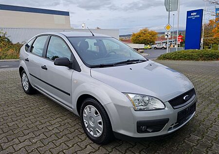 Ford Focus 1.6 Ti-VCT Trend